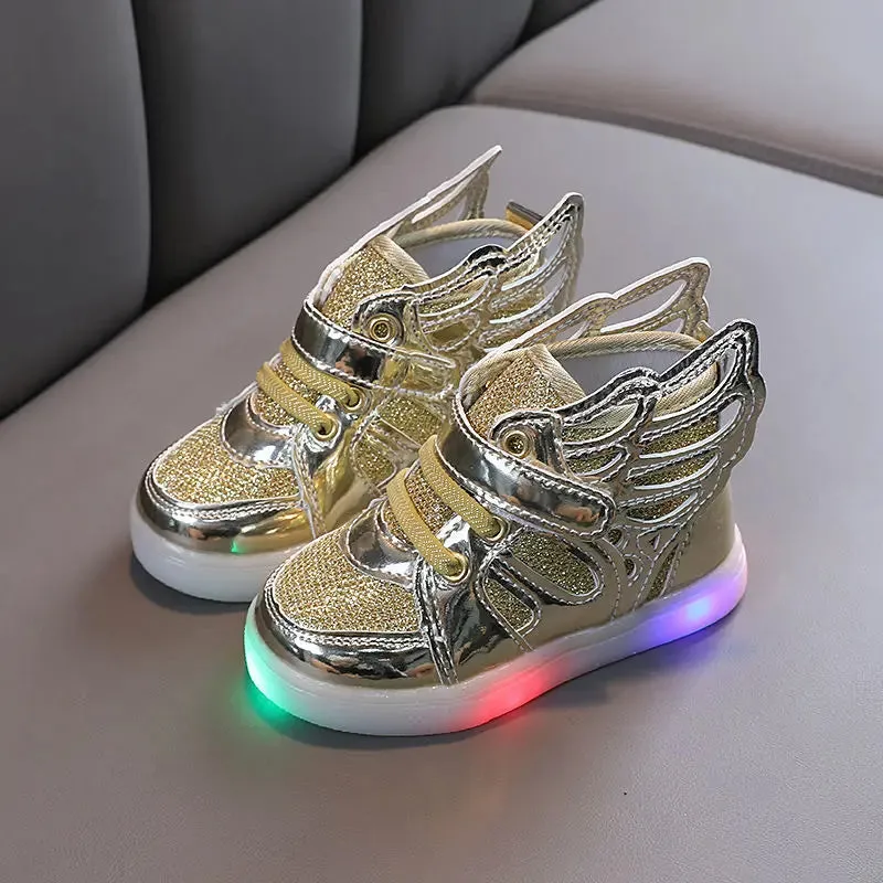 Children Shoes With Wing LED Luminous Sneakers Baby Girls Toddler Shoe Fashion Light Up Flat Skateboard Shoes Kids Casual Shoes