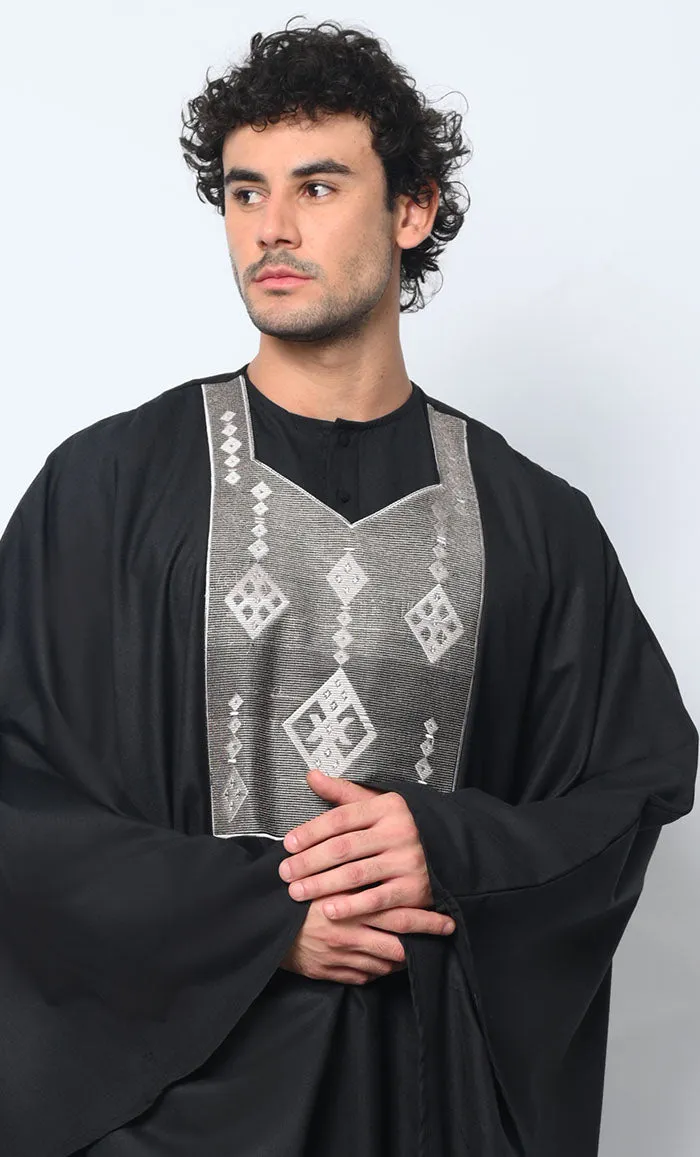 Distinctive Luxury: 2 Pc Embroidered Men's Black Kaftan Set with Pockets