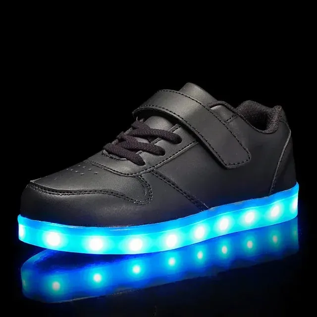 Kids Sneakers Casual Luminous Shoes USB Recharge Light Up Sports Skateboard Shoes Waterproof Leather Boys Girls Shoes with LED